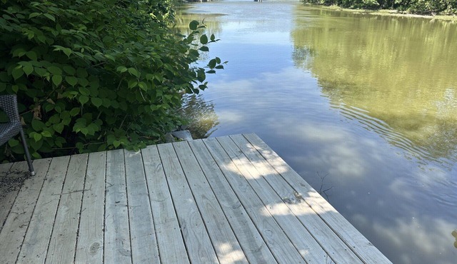 Riverfront Loft, Restaurants, kayaks, paddle boards, Broad Ripple!