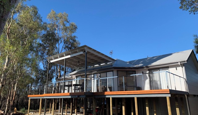 Riverfront Luxury Brenda Park, Morgan, SA, Murraylands Riverland