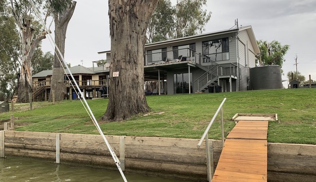 Riverfront, Murray River, Brenda Park, Morgan, S.A. Murraylands, Riverland.