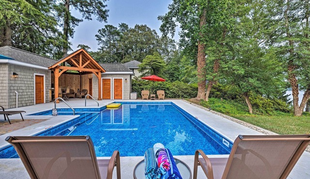 Riverfront Paradise w/Hot Tub & Pool in Kinsale!