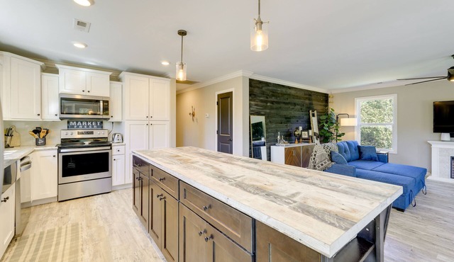 Riverfront Pollocksville Home w/Private Beach!