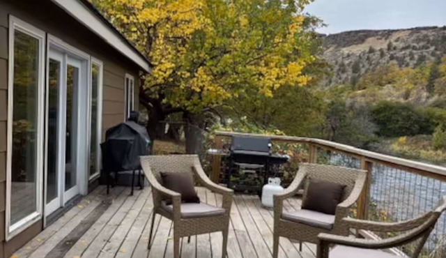 Riverfront Property nDeschutes River House