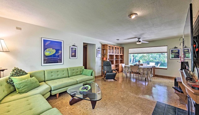 Riverfront Retreat ~ 4 Mi to Downtown Milwaukee!