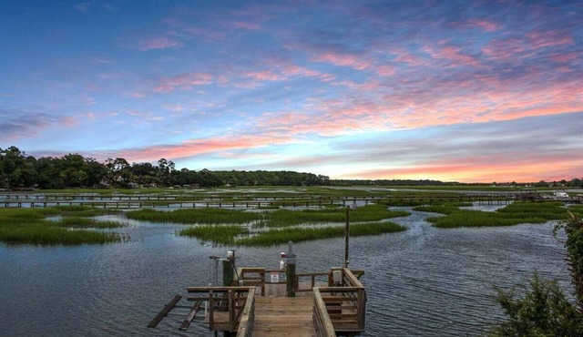 Riverfront Retreat | Dock Firepit Dog Friendly