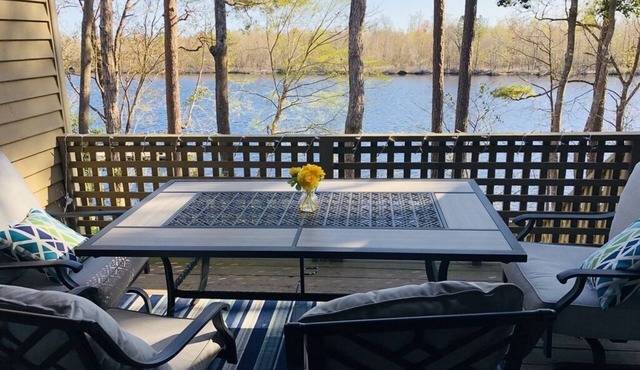 Riverfront Retreat with Gorgeous View