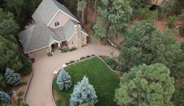 Riverfront Retreat. Year-round river in North Payson.