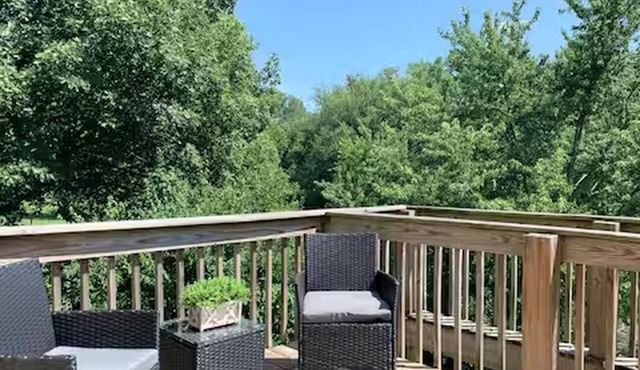 Riverfront/RW Waterpark/Kayak & Canoe/Fishing/Free WIFI/Comfy beds