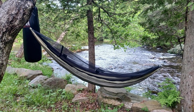 Riverfront Serenity ion Drag - Wheelchair accessible loft