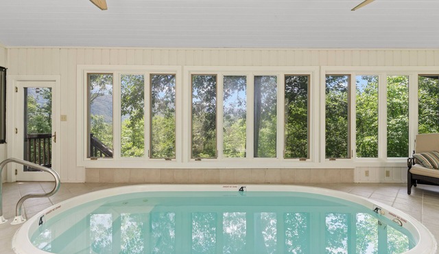 Riverfront Shenandoah Retreat – Hot Tub, Cold Plunge & Mountain Views!