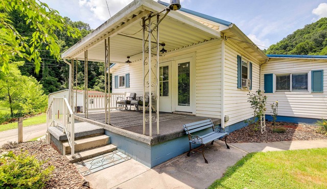 Riverfront Thorpe Vacation Rental w/Fire Pit!