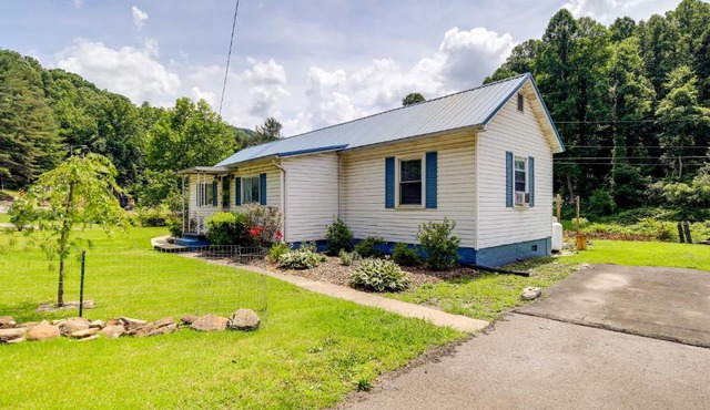 Riverfront Thorpe Vacation Rental with Fire Pit!