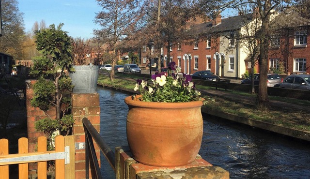 Rivergem - Riverside Coach House