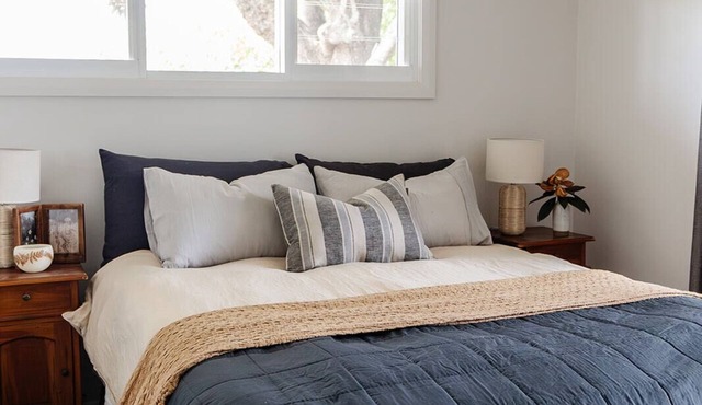 Riverglen Country Escape Pool and River Views Sleeps 10