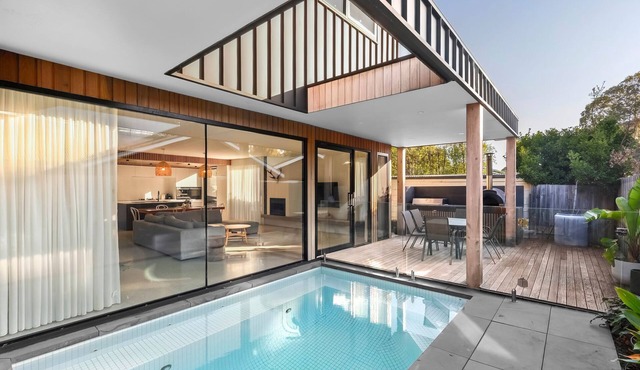 Riverhaus Luxe Barwon Heads Retreat with Pool