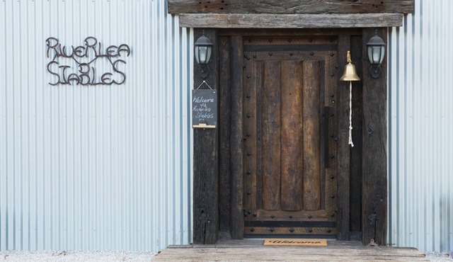 Riverlea Stables-charm and style awaits