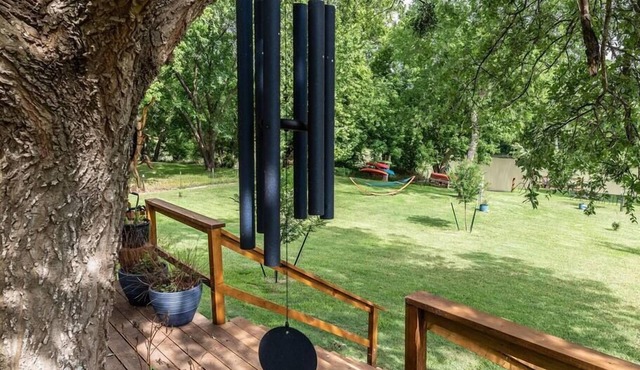 RiverNook Pet Friendly Zen River Retreat