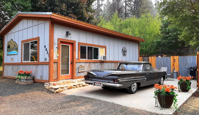 Rivers Bend Cabin Across from Clearwater river