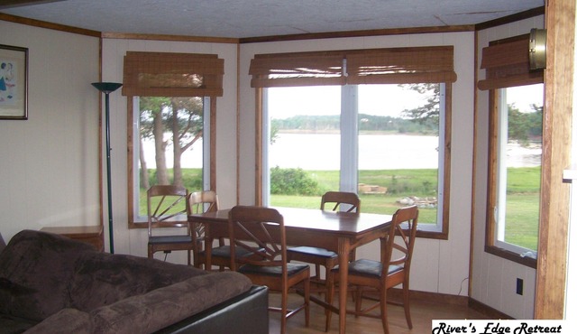 River’s Edge Retreat, Memories awaiting you on the shores of the West River