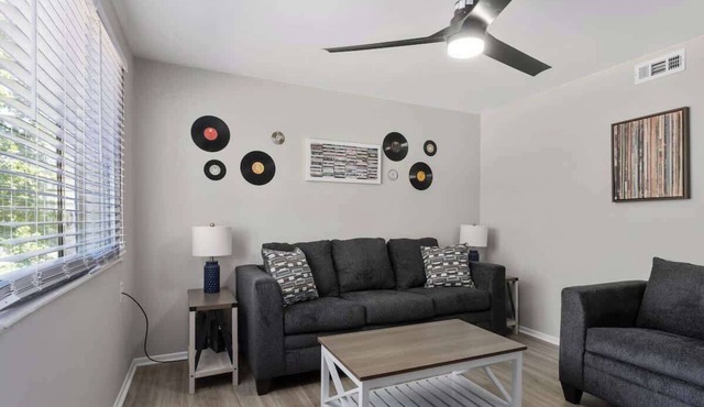 Riverside 2BR Near Downtown KC | Self Check-In
