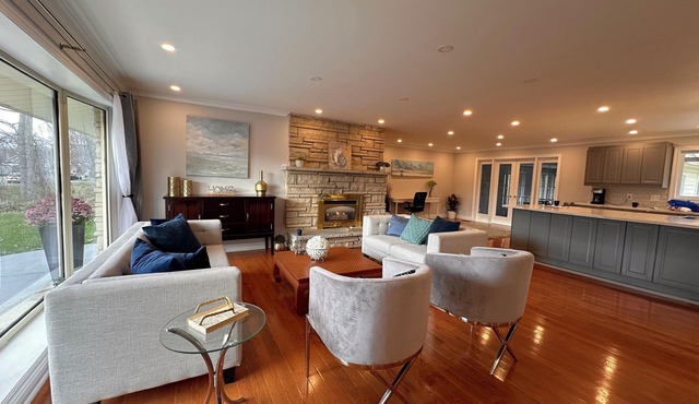 Riverside 4Bedroom luxury bungalow nested in 4 acres forest