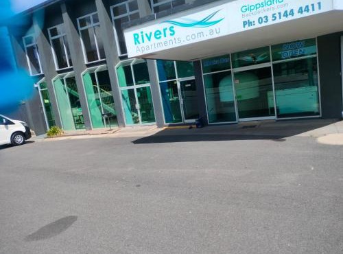 RiVERSide APARTMENTS