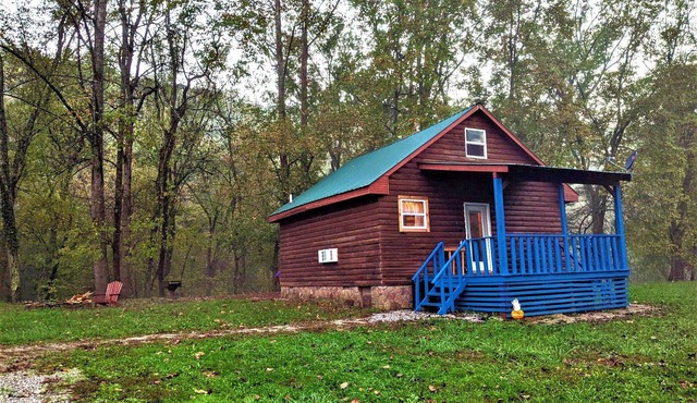 Riverside Blue~Charming clean cabin on Rockcastle River! Pretty + forest themed!