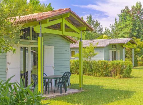 Riverside cottage for 4-guests in Castelmoron-sur-Lot