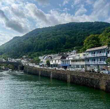 Riverside Cottage B&B