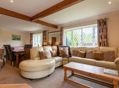 Riverside Cottage-Uk41439