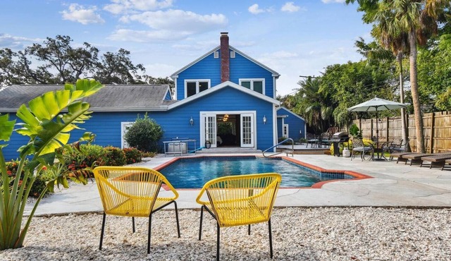 Riverside Court - Recenelty Uprgaded Pool Home by Gulfcoast Holiday Homes