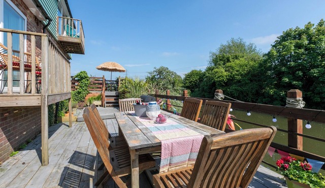 Riverside escapenIden Rye