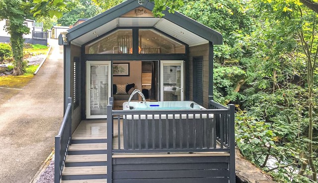 Riverside Family Pod HT