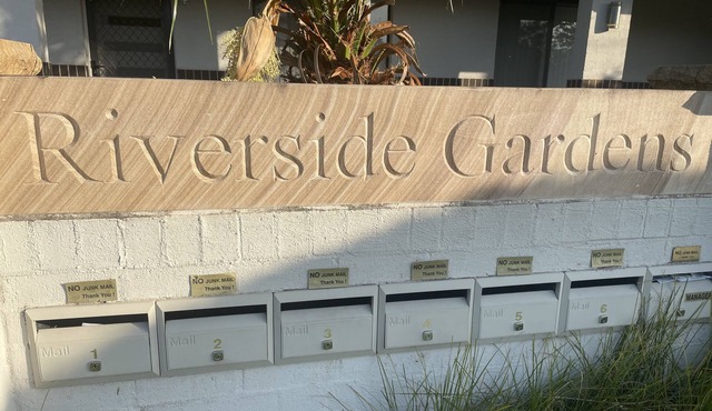 Riverside Gardens, pet friendly