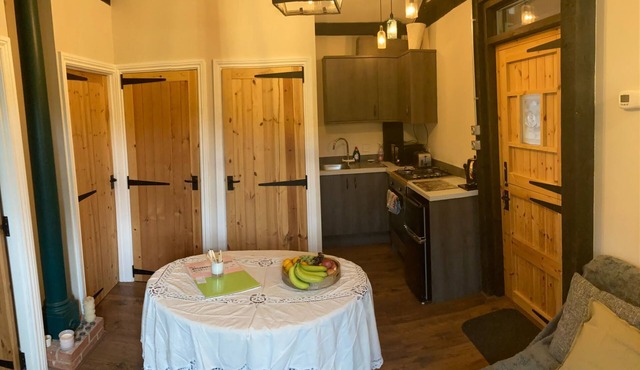 Riverside Guesthouse Peaceful Hideaway near London