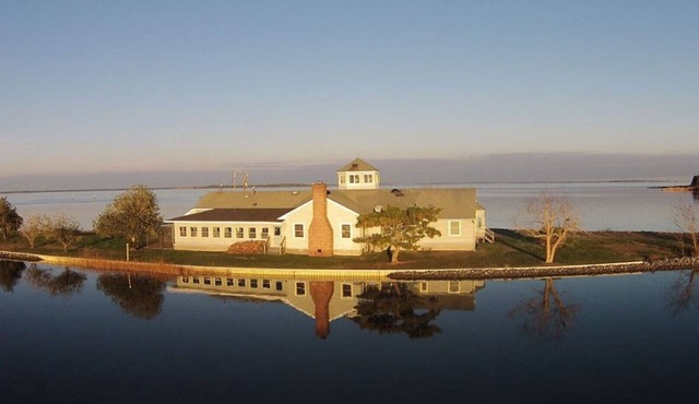 Riverside Lodge Bed & Breakfast on the Honga River UNIT B