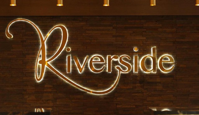 Riverside Lodge Hotel