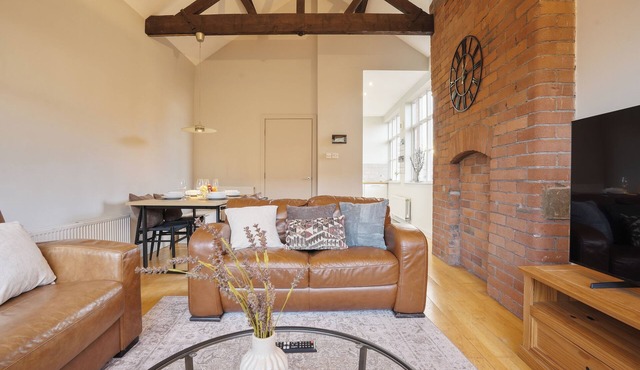 Riverside Loft - Free Parking - Gym - Riverview