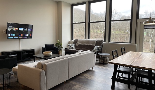 Riverside Loft with Huge Deck on GAP Trail