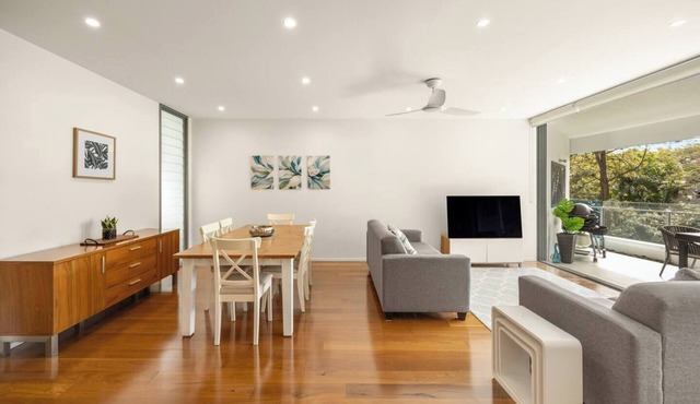 Riverside Lux 2Bed/2Bath Parking