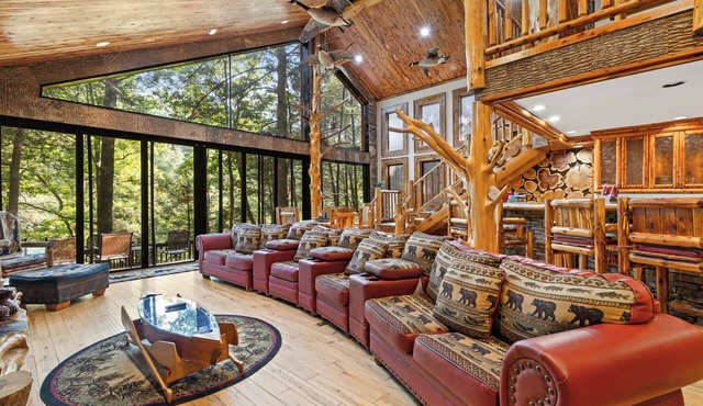 Riverside Luxury: Hot Tub, Fire Pit & Fishing Dock! Game Room, Fireplace!
