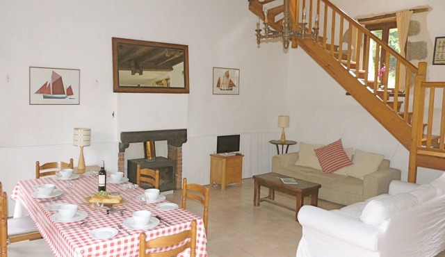 Riverside Mill in walking distance of village with Restaurant / Bar & Bakery