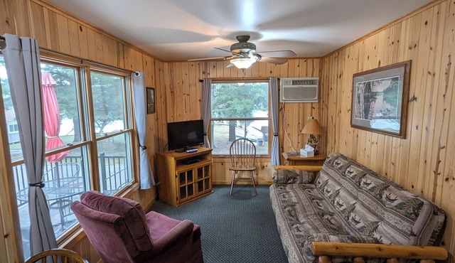 Riverside Point Resort #7 | 2 Bed, 1 Bath