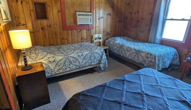 Riverside Point Resort #8 | 2 Bed, 1 Bath