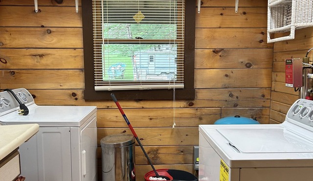 Riverside Retreat-Anglers Haven