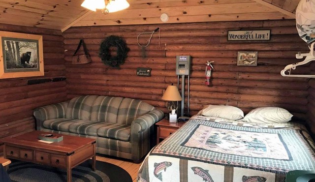 Riverside Retreat - Cozy Cabin #2