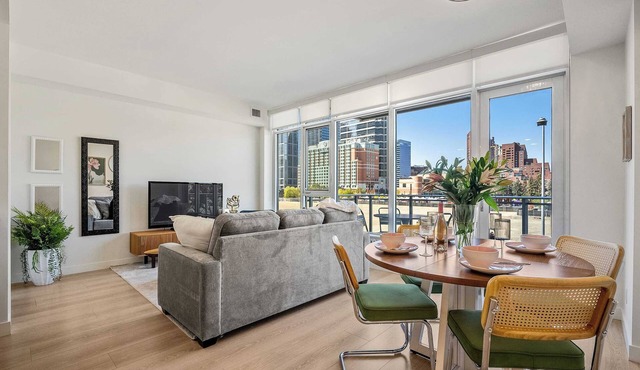 Riverside Retreat Gym FREE Banff Pass Workspace Wine UG Parking!