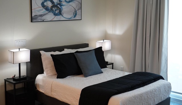 Riverside Studio Apt with City View