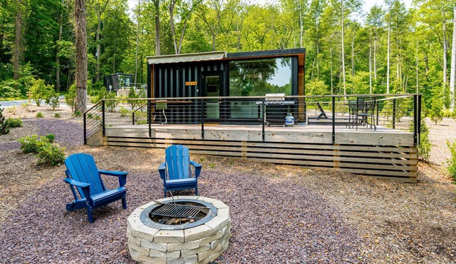Riverside Tiny Cabin w Hot Tub, Fire Pit, & Kayaks