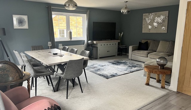 Riverside View Wooler. Luxury, large, modern house with hot tub