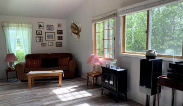 Riverside Waterfront Cottage